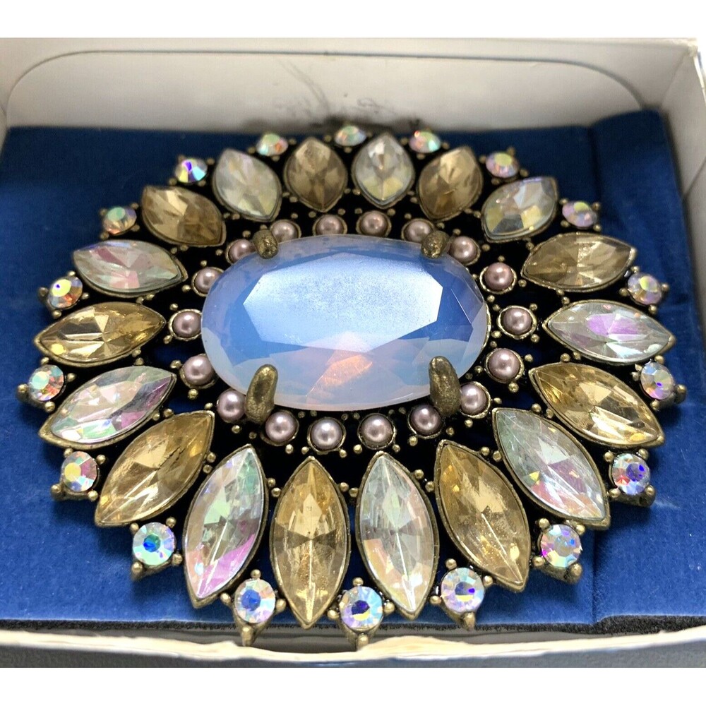 Avon Romantic Pin Retro New Old Stock 2008
